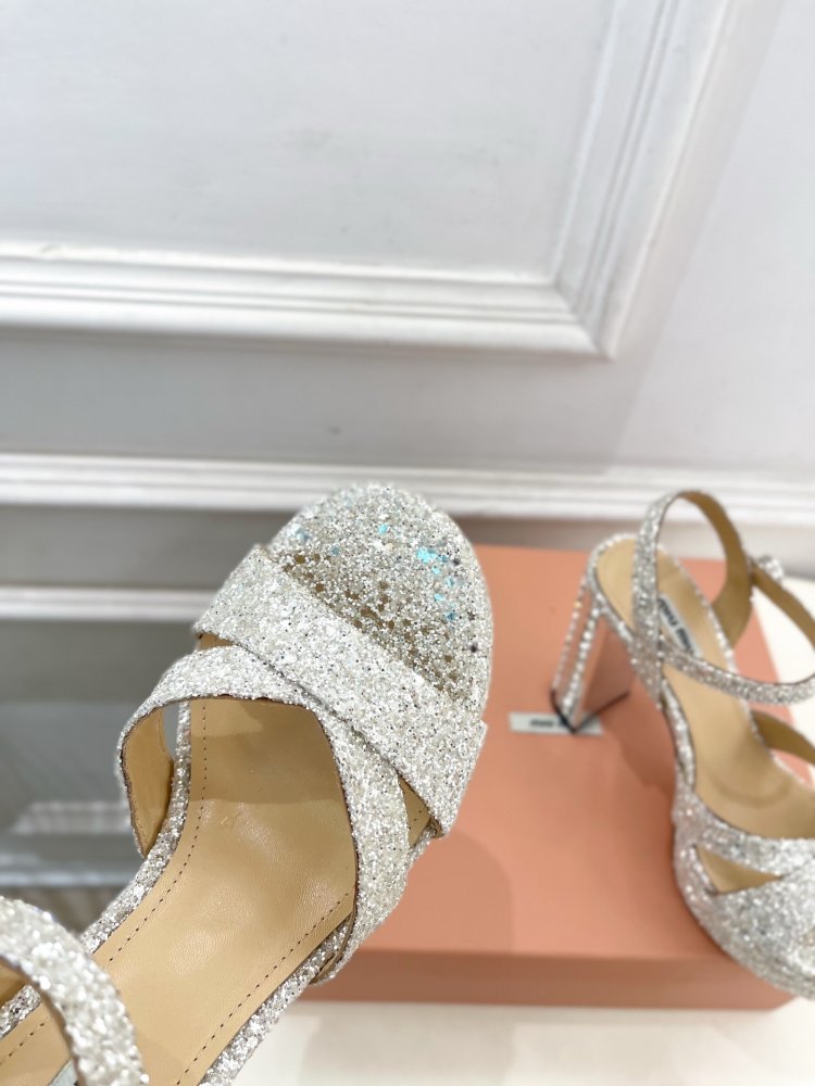 Босоніжки фото 6