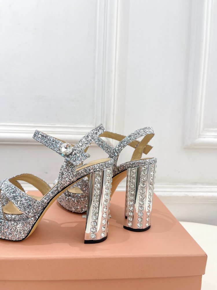 Босоніжки фото 6