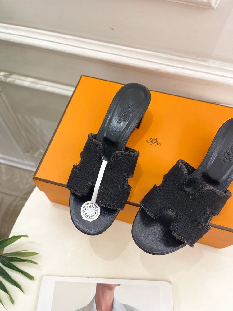 Босоножки фото 6