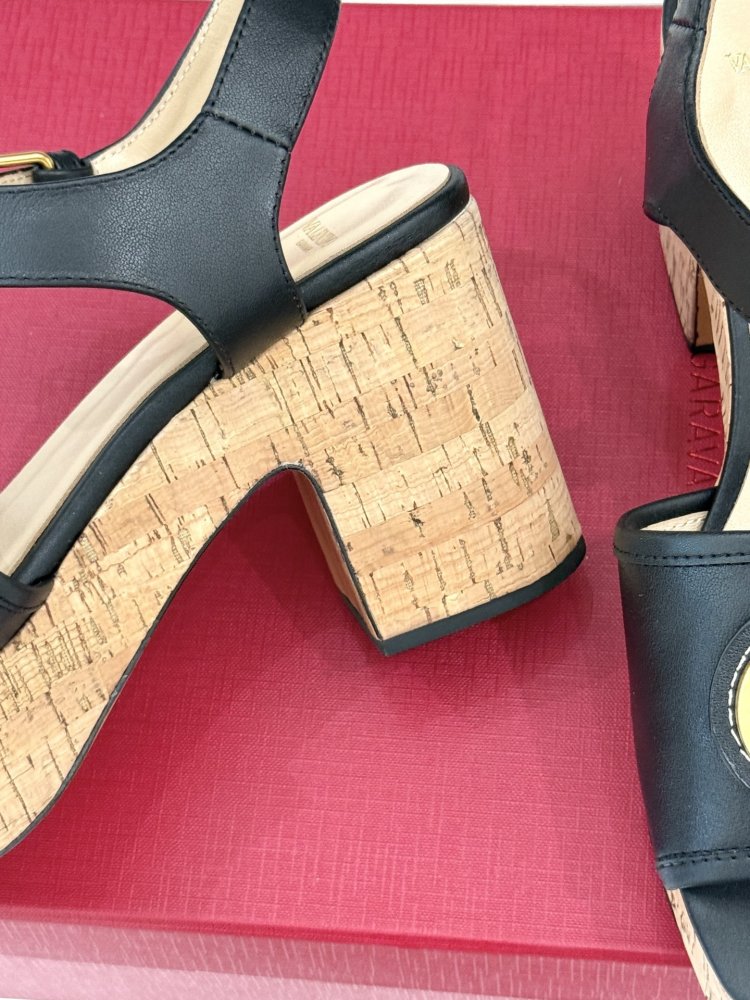 Босоножки фото 6