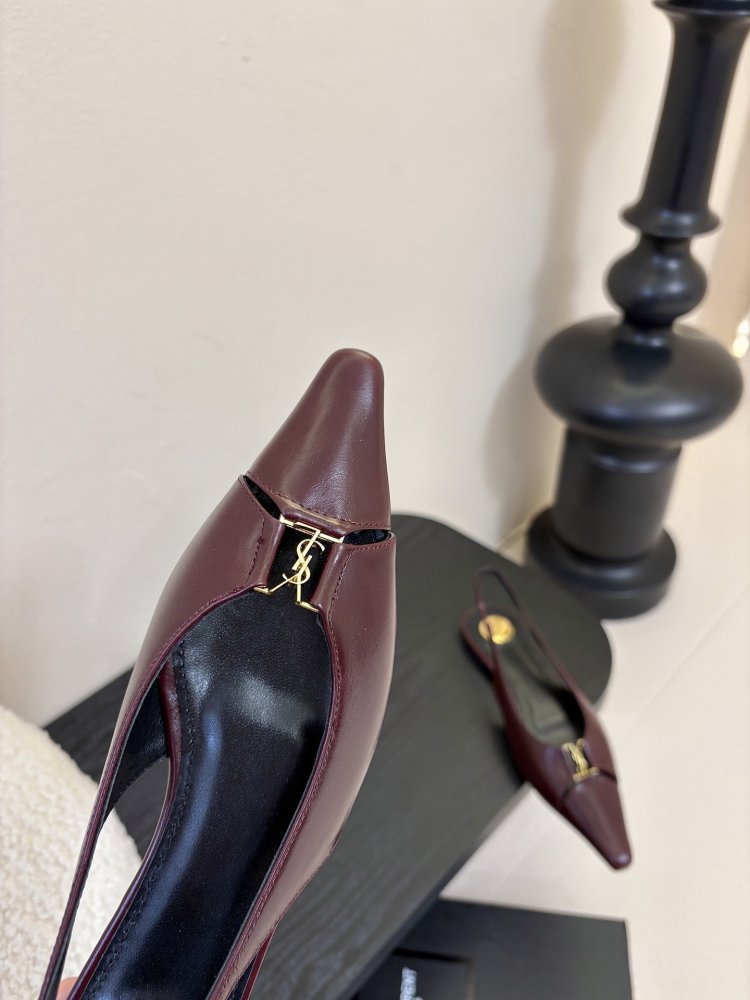 Босоніжки фото 6