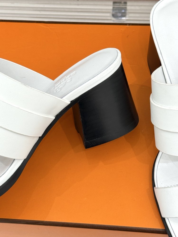 Босоніжки фото 6