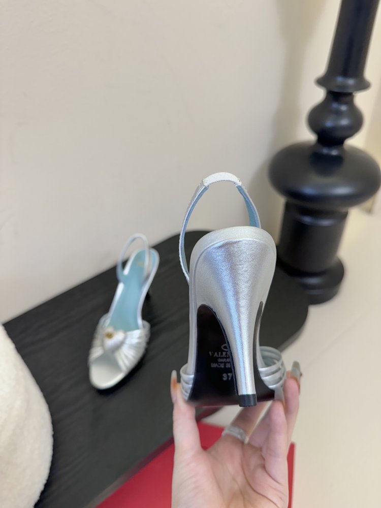 Босоніжки фото 6