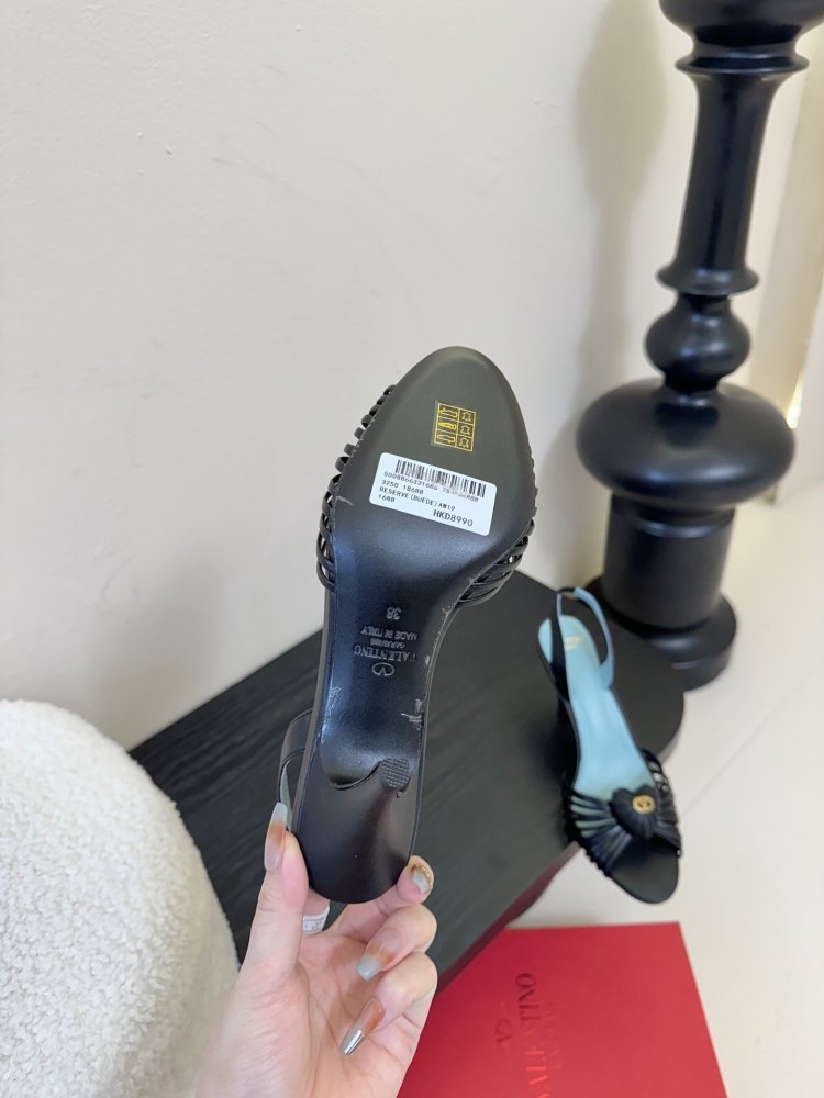 Босоніжки фото 6