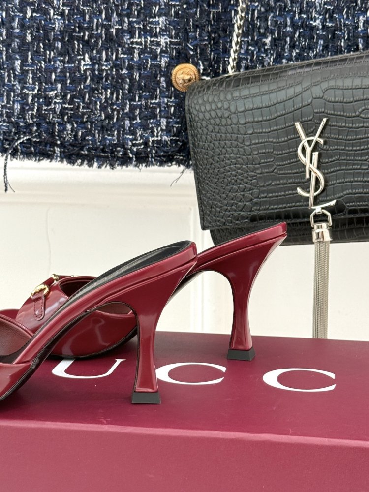 Босоножки фото 6