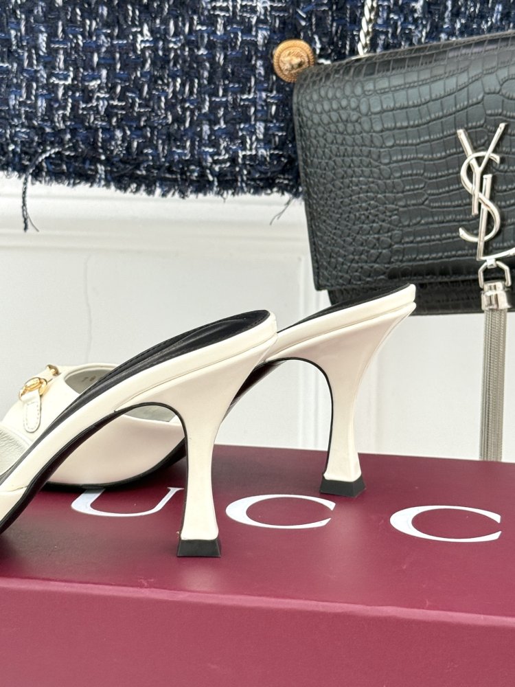 Босоножки фото 6