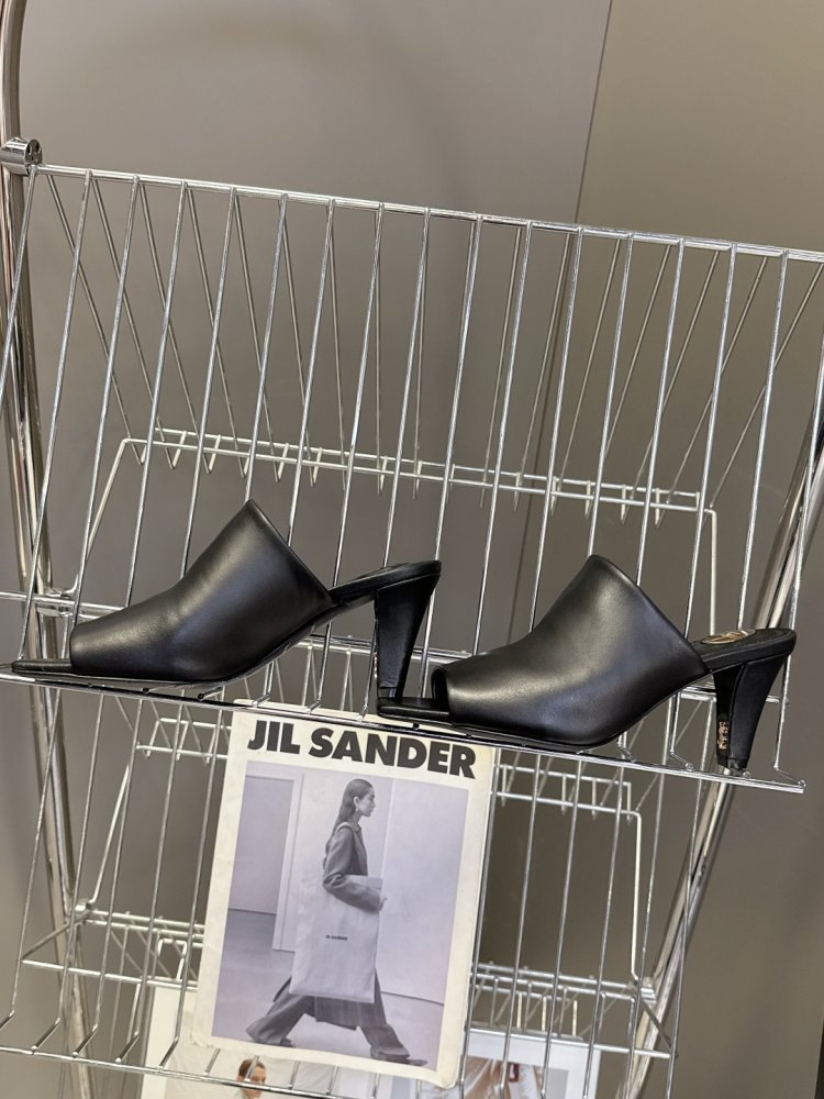 Босоніжки фото 6