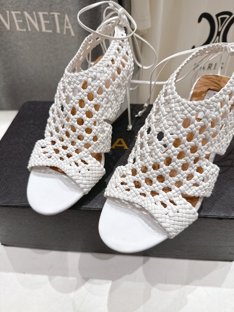 Босоніжки фото 6