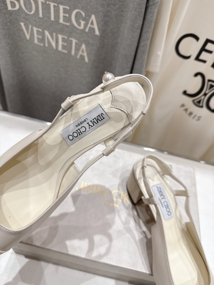 Босоножки фото 6