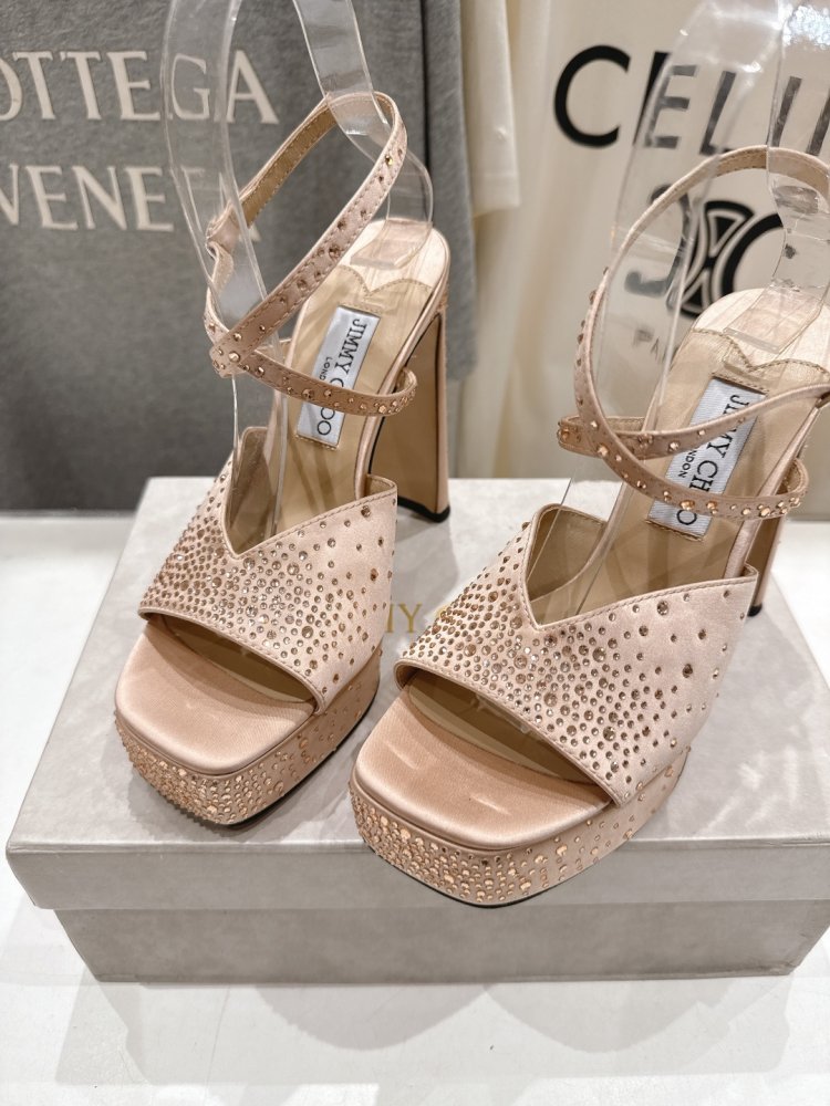 Босоножки фото 6