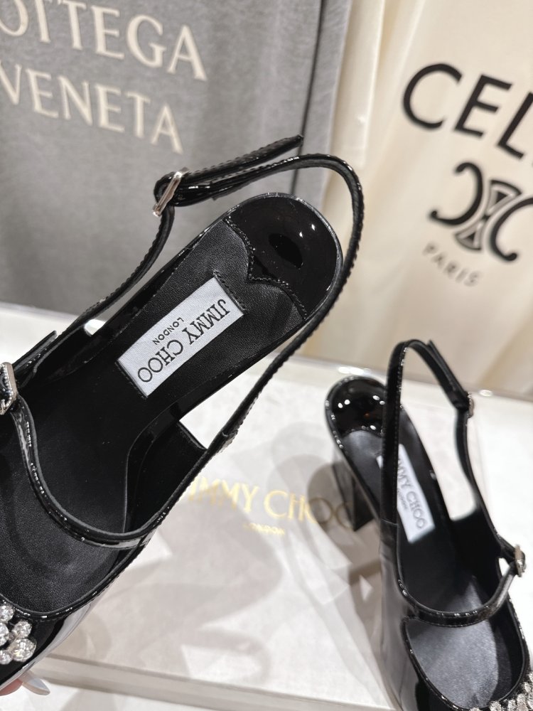 Босоножки фото 6