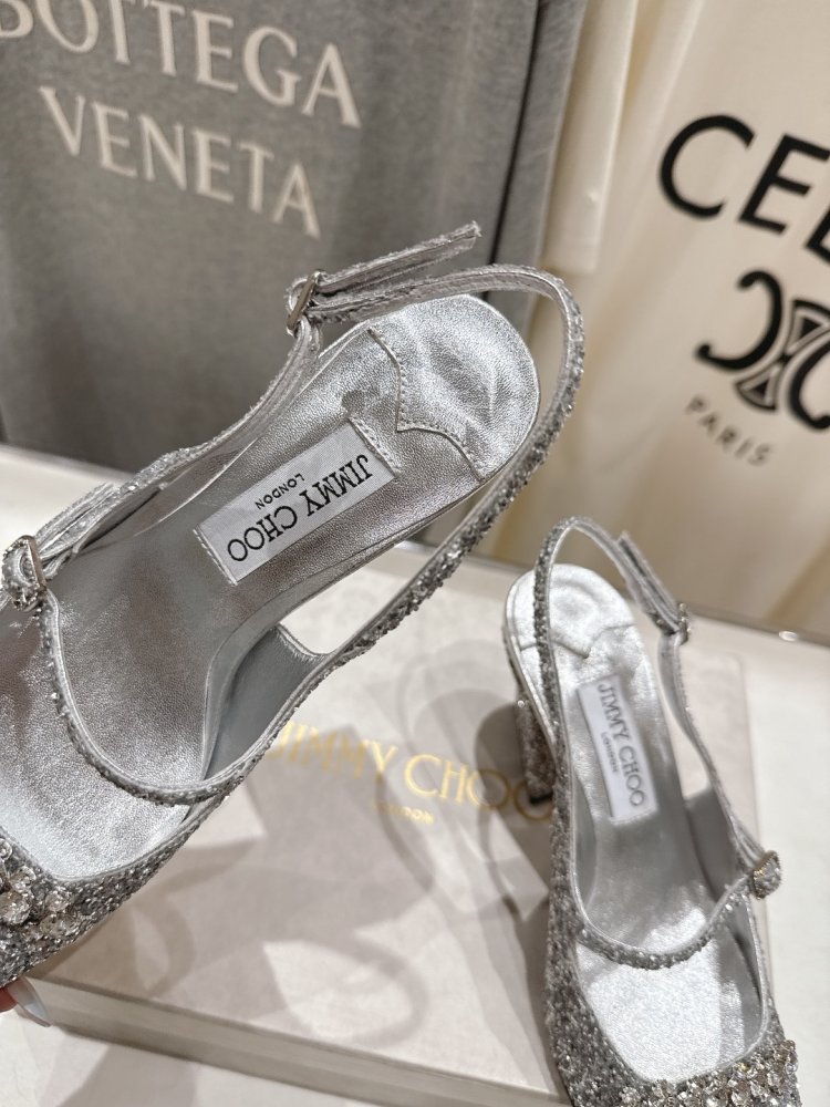 Босоножки фото 6