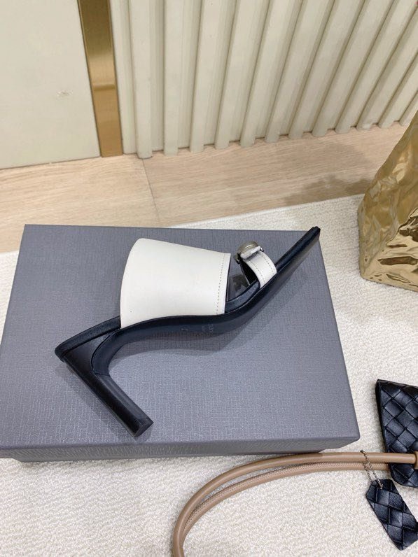 Босоніжки фото 6