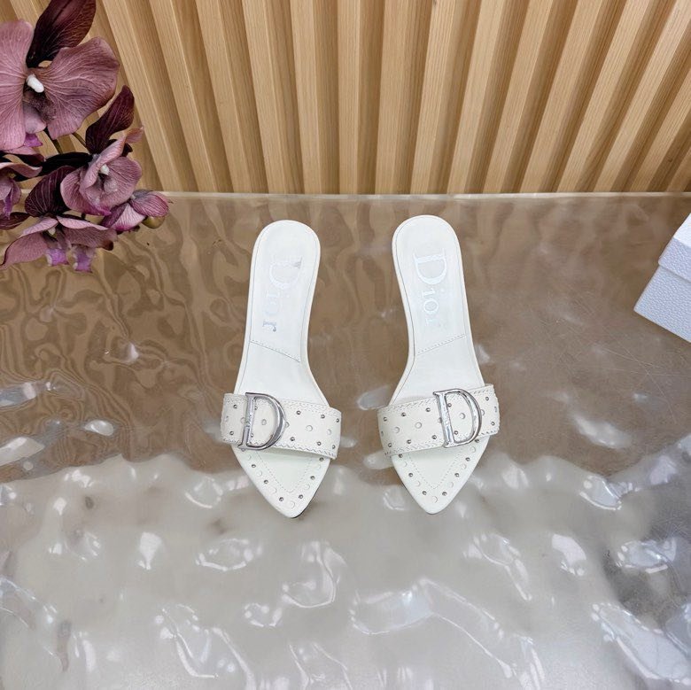 Босоножки фото 6