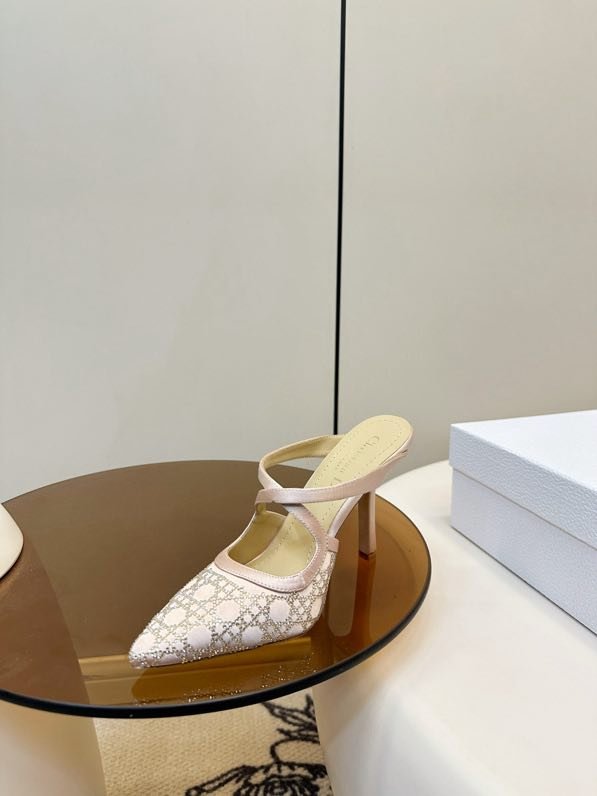 Босоніжки фото 6