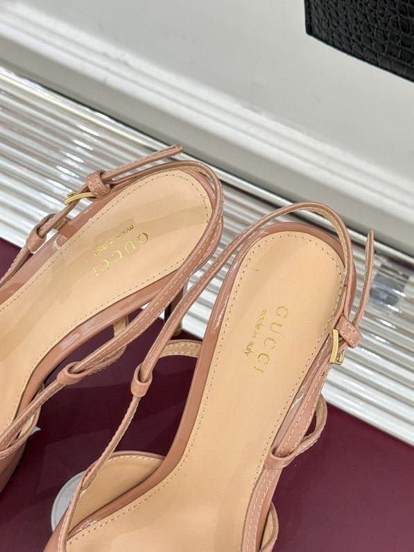 Босоніжки фото 6