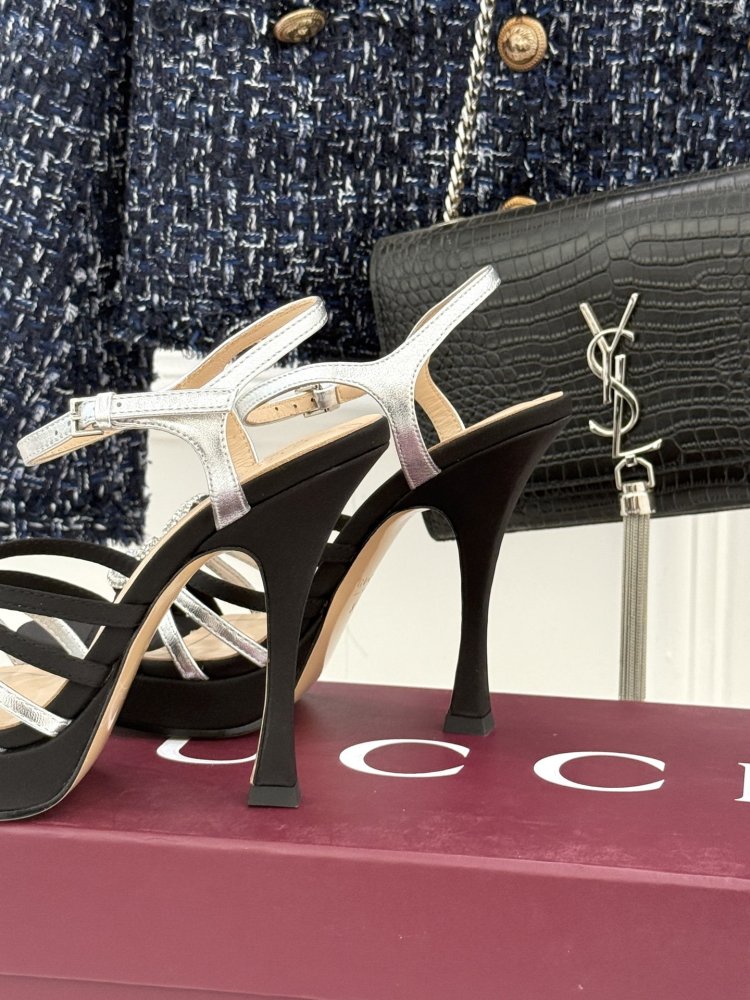 Босоножки фото 6