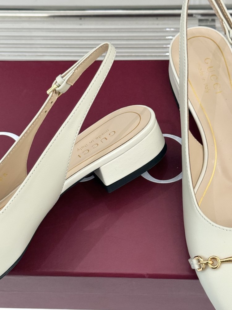 Босоножки фото 6