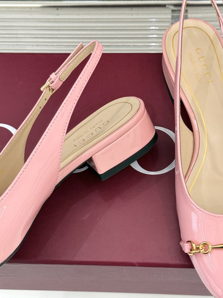 Босоножки фото 6