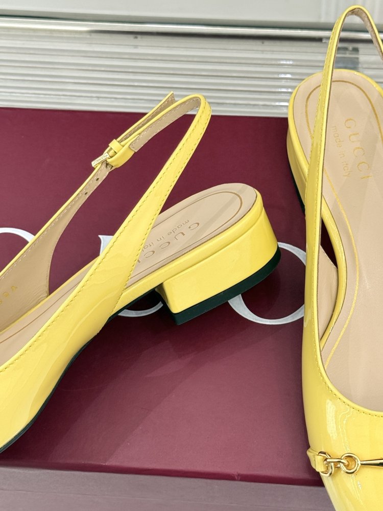 Босоножки фото 6