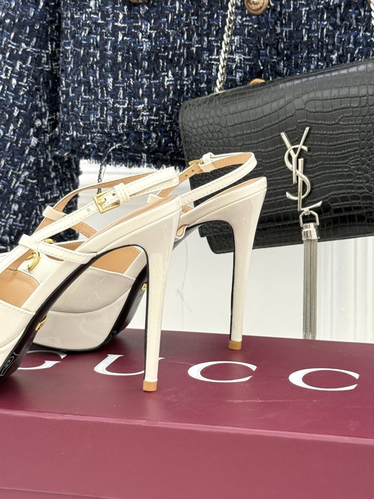 Босоножки фото 6