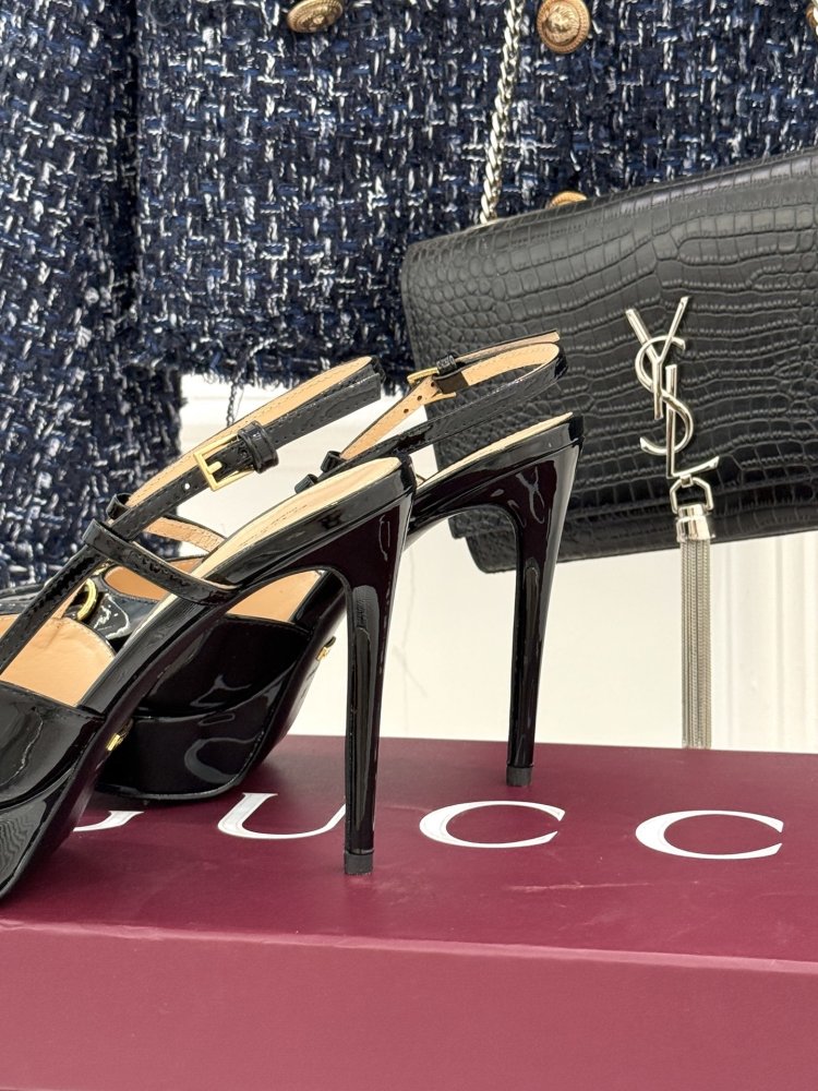 Босоножки фото 6