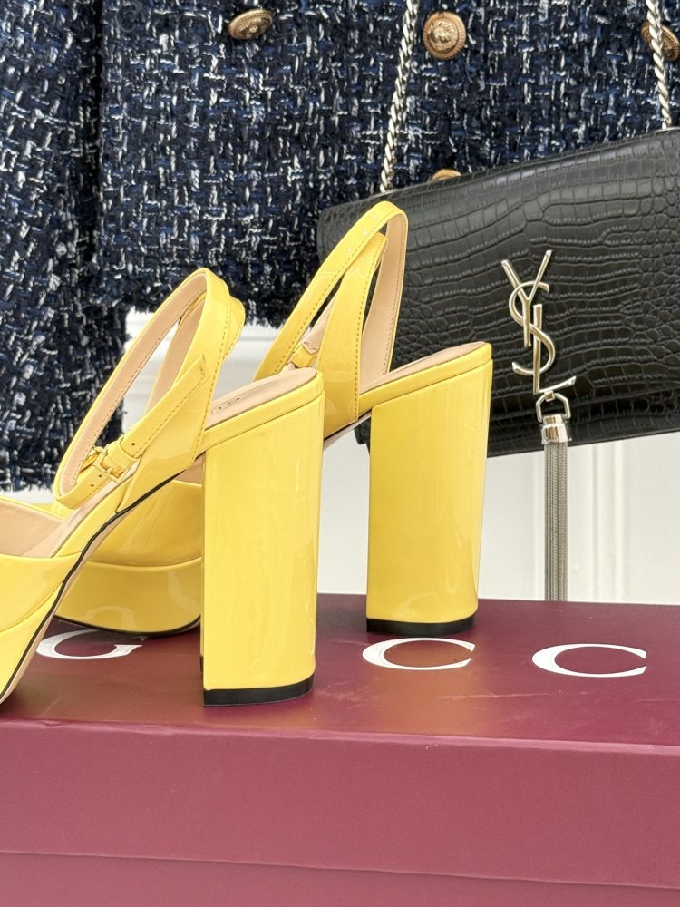 Босоножки фото 6