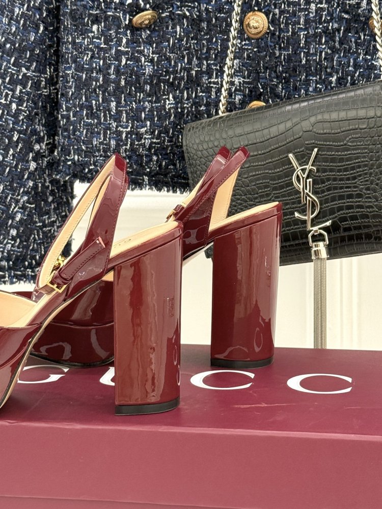 Босоножки фото 6