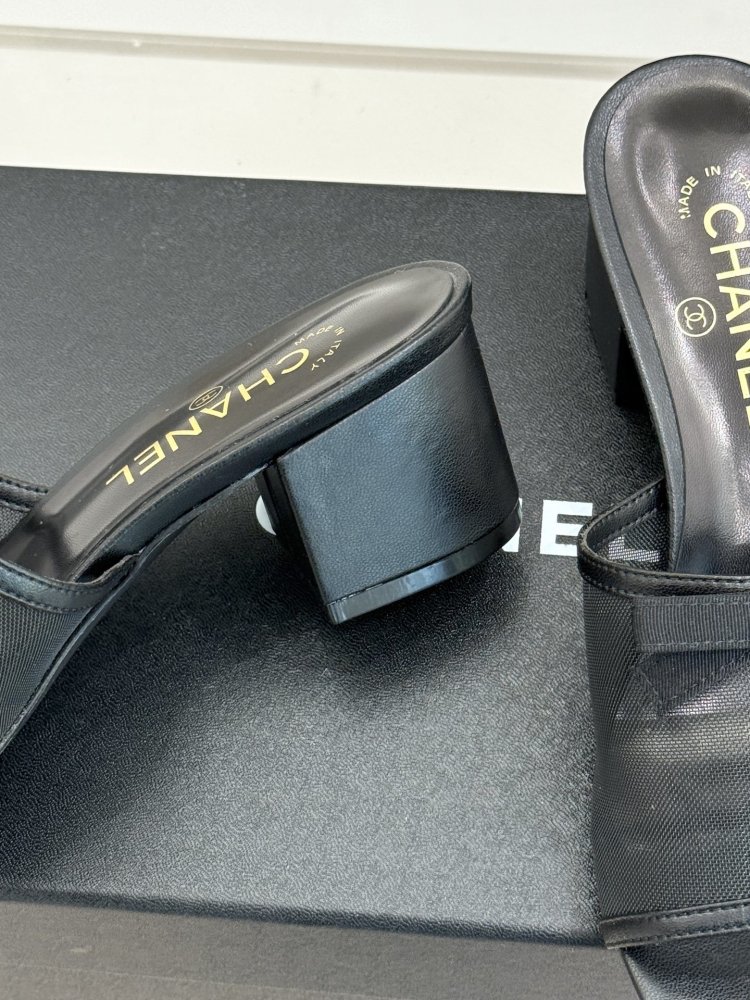 Босоніжки фото 6