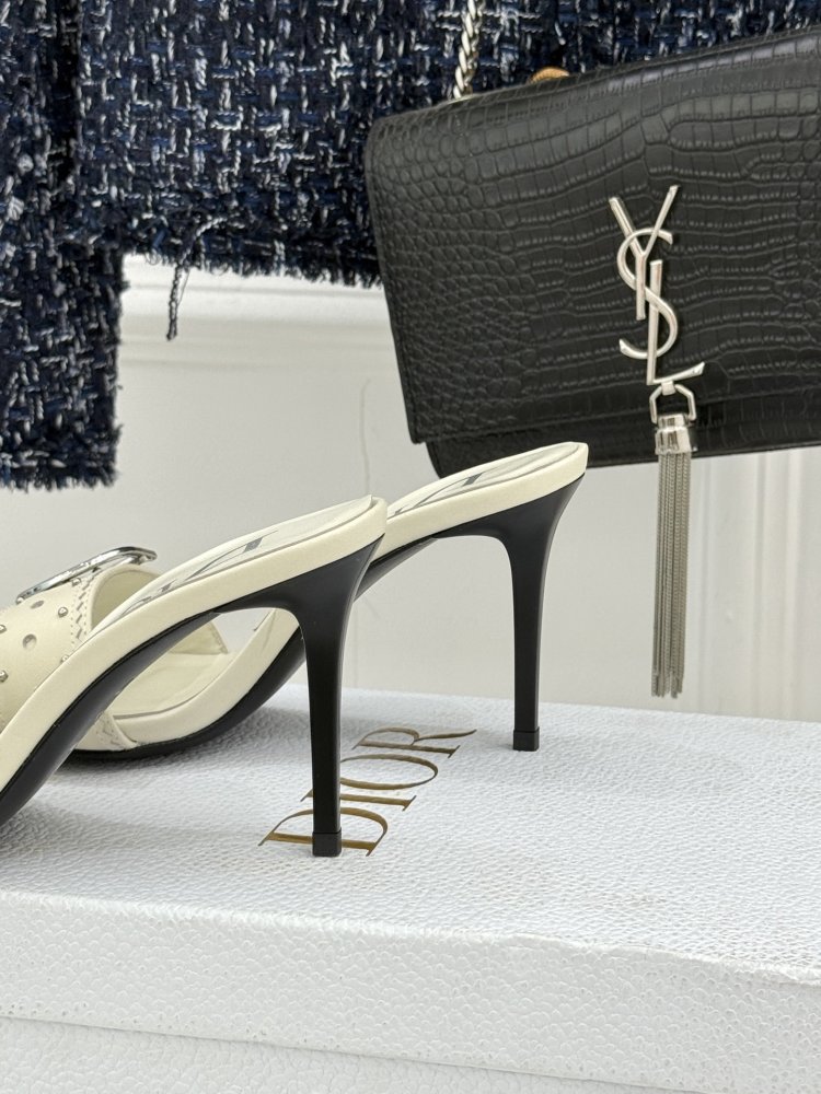 Босоножки фото 6