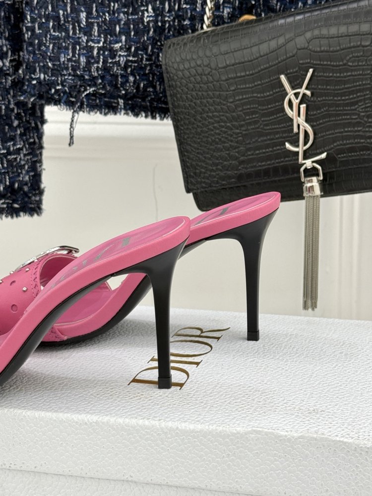 Босоножки фото 6