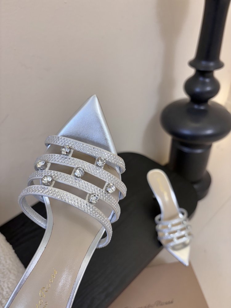 Босоножки фото 6