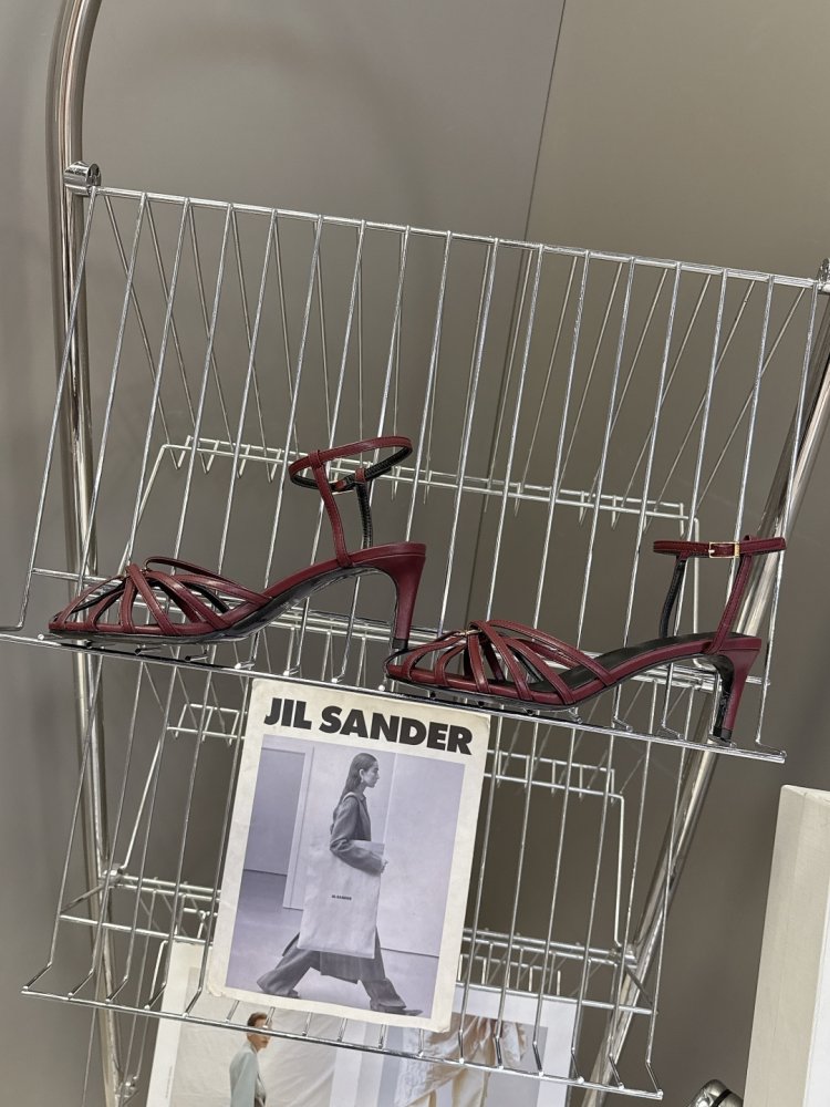 Босоножки фото 6