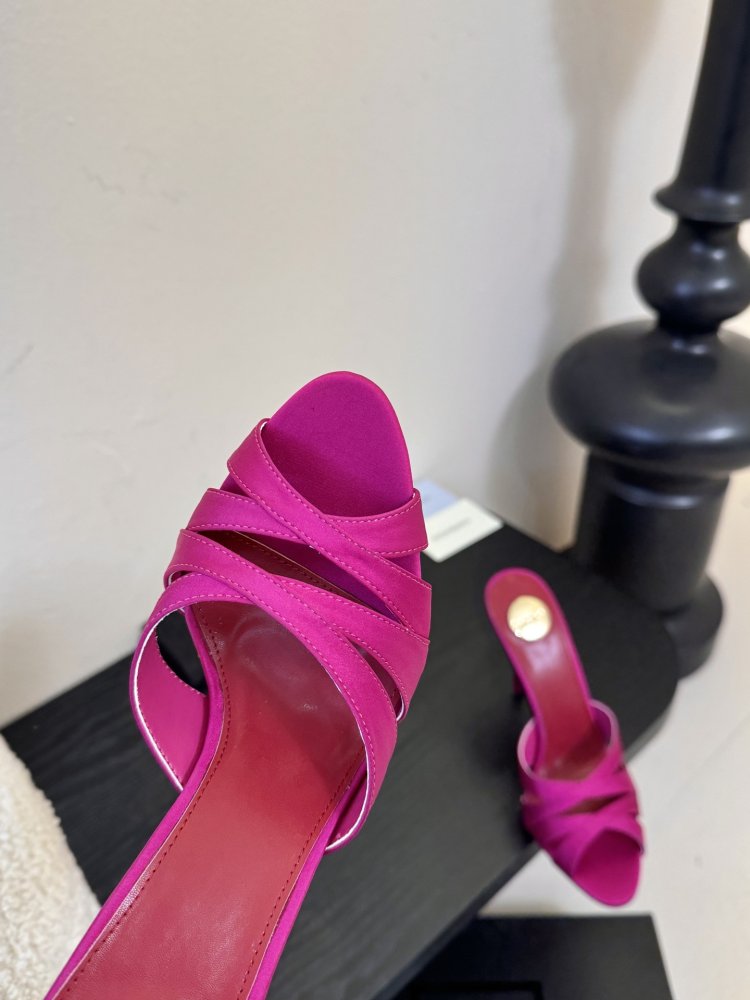 Босоножки фото 6