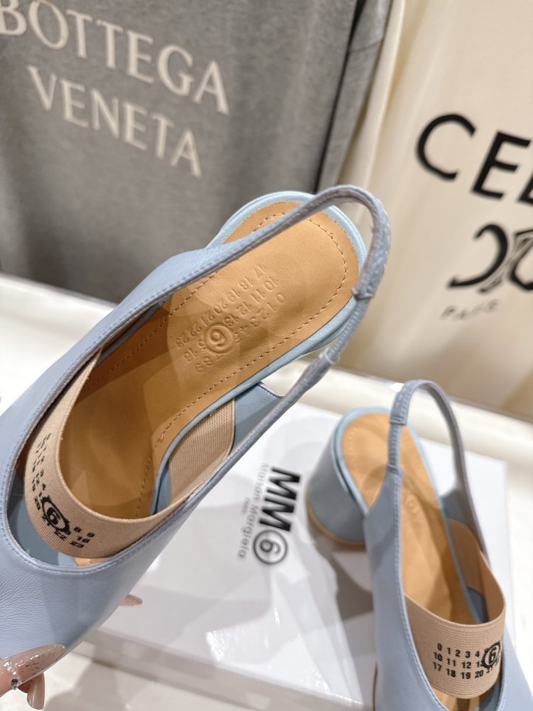 Босоножки фото 6