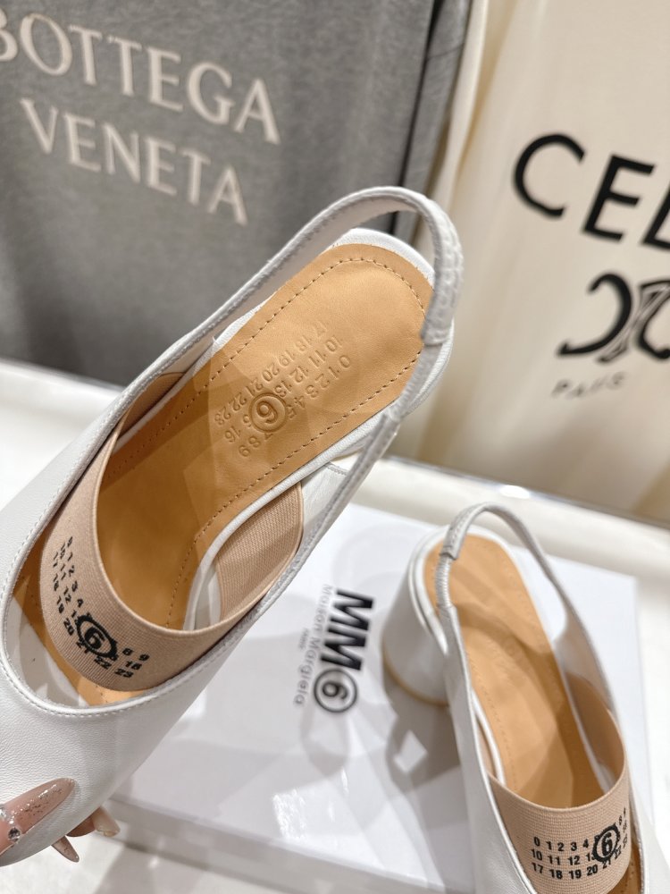 Босоножки фото 6