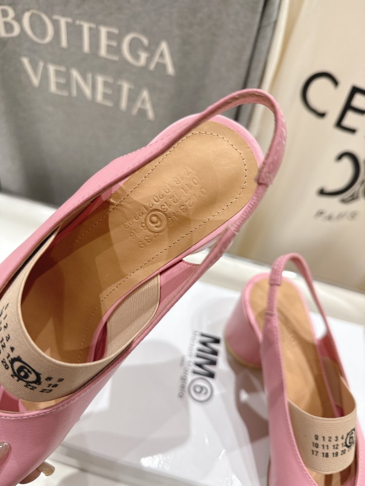 Босоножки фото 6