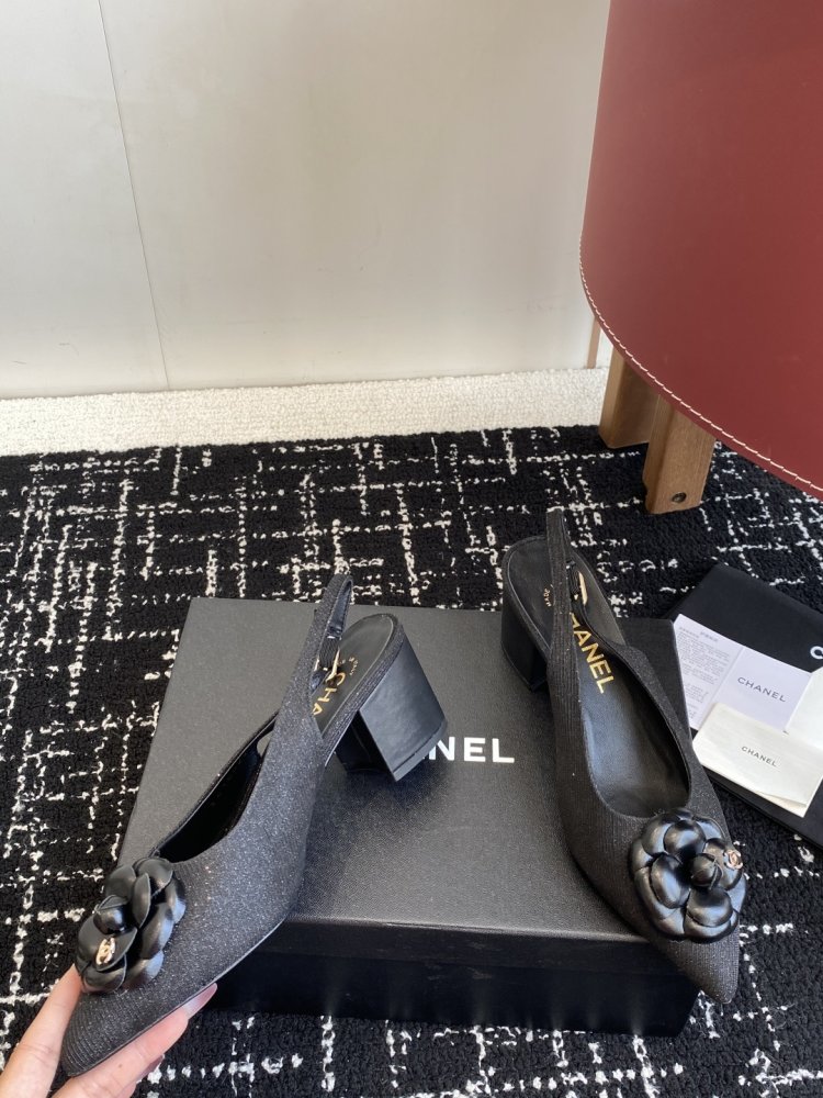 Босоножки фото 7