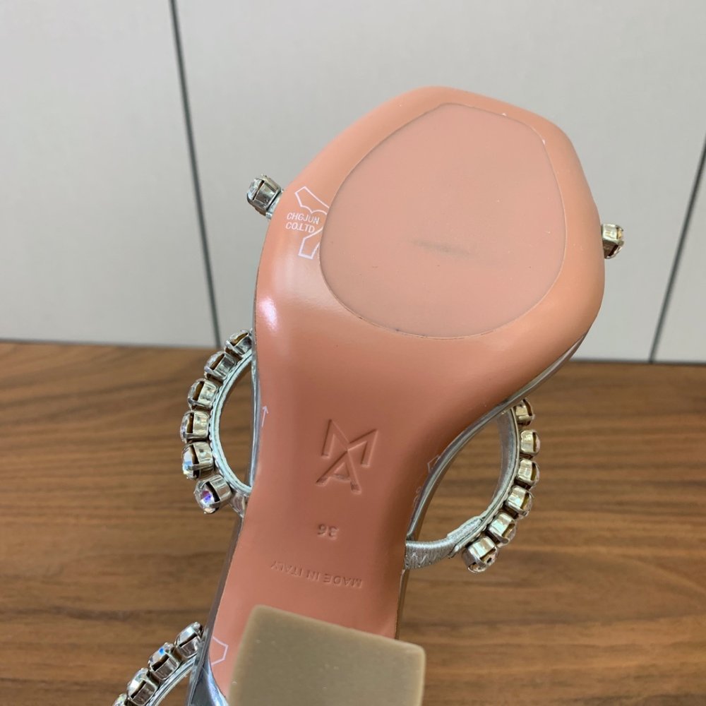 Босоножки фото 7