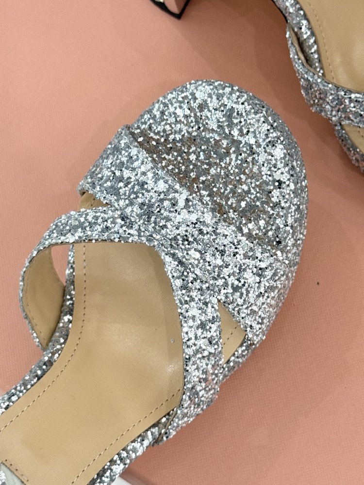 Босоножки фото 7