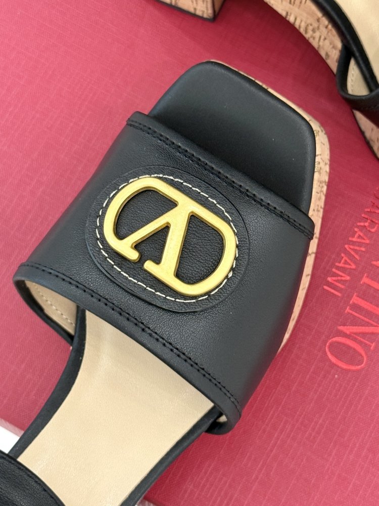 Босоножки фото 7