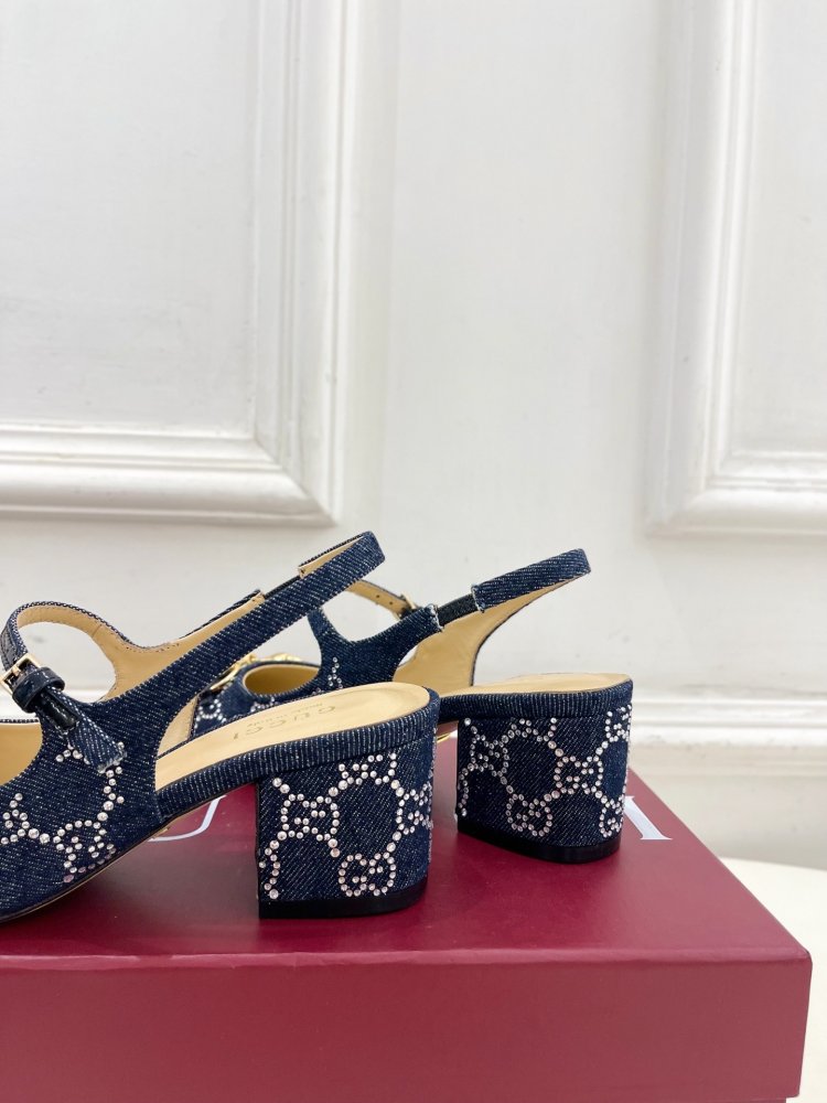 Босоножки фото 7