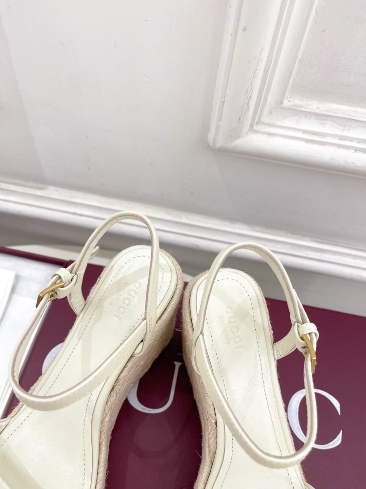 Босоніжки фото 7