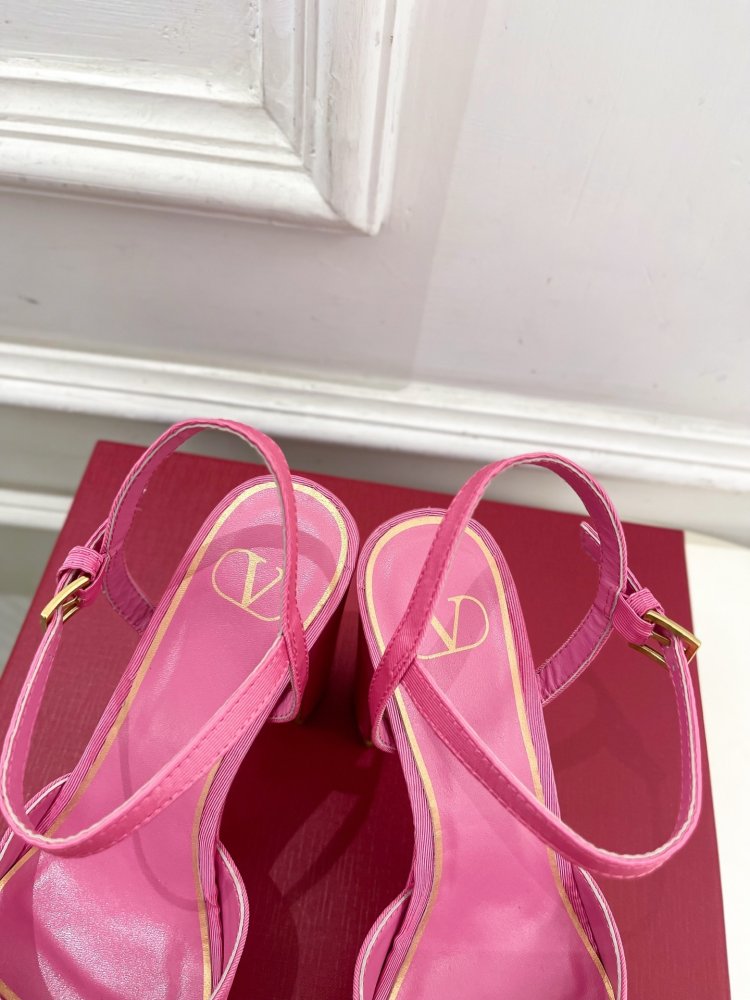 Босоніжки фото 7