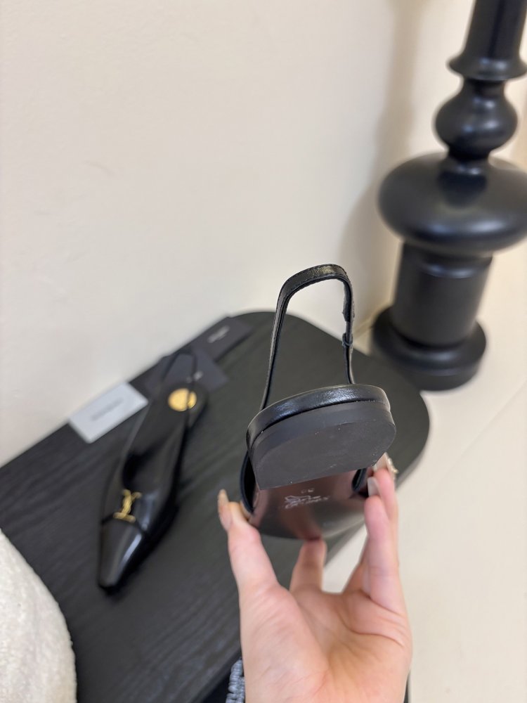 Босоніжки фото 7