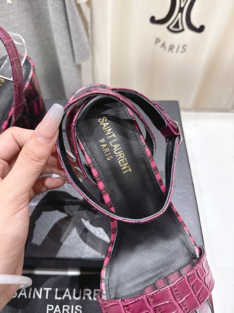 Босоніжки фото 7