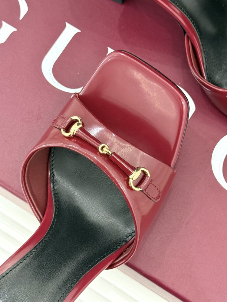 Босоножки фото 7