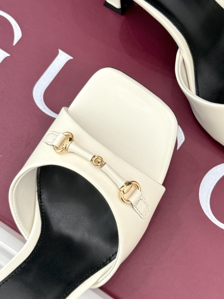 Босоножки фото 7