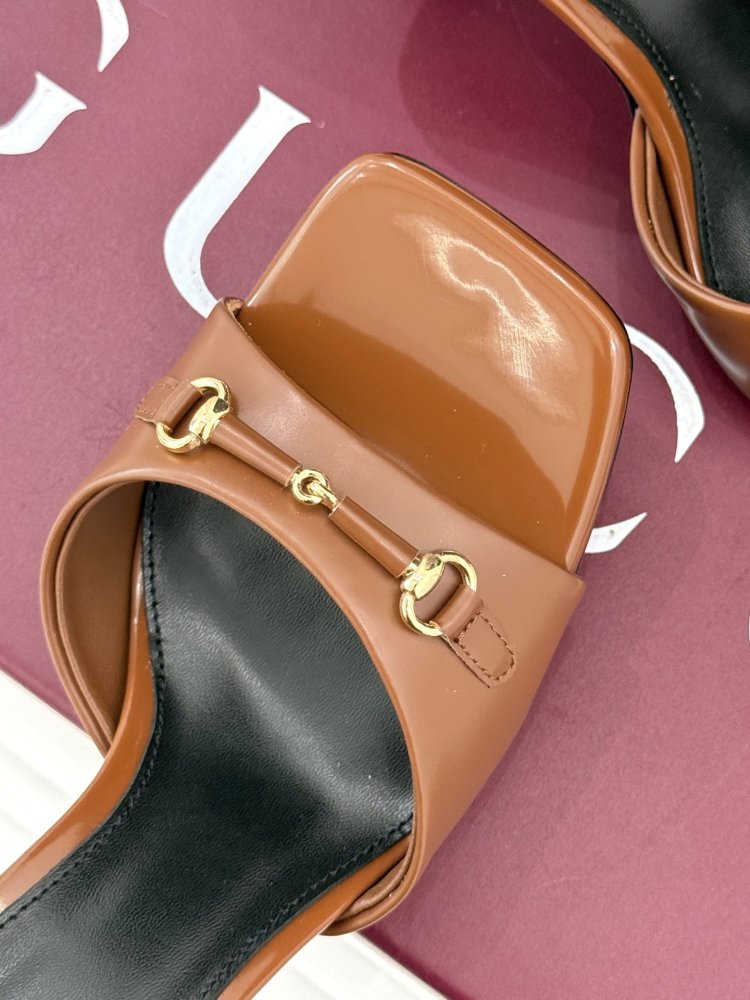 Босоножки фото 7