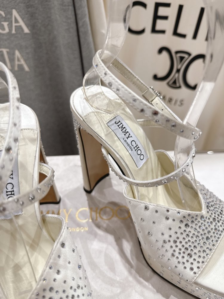 Босоножки фото 7